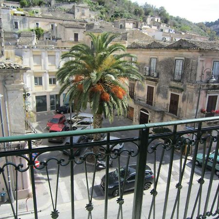 Casa Vacanze Mafalda Apartment Modica Bagian luar foto